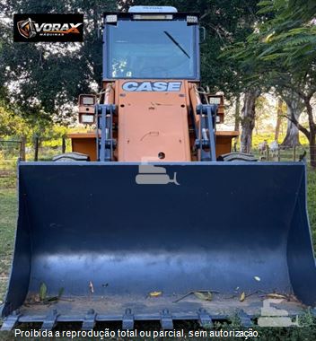 Pá Carregadeira Case W20E