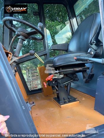 Pá Carregadeira Case W20E