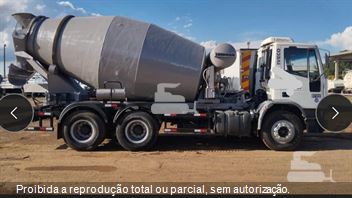 Caminhão Iveco EUROCARGO 260-E25 6x4 2p (Diesel)