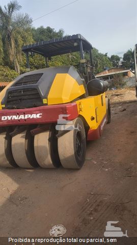 Rolo Compactador Dynapac CP274
