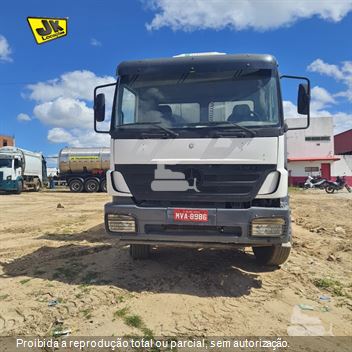 Caminhão Mercedes-Benz Axor 2831 6x4 2p (diesel)