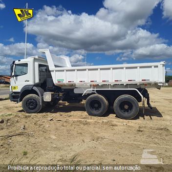 Caminhão Mercedes-Benz Axor 2831 6x4 2p (diesel)
