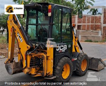 Mini-Retroescavadeira JCB 1CX