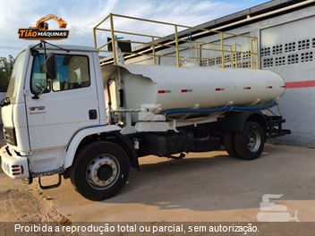 Caminhão Mercedes-Benz 1718 2p (diesel)