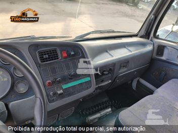 Caminhão Mercedes-Benz 1718 2p (diesel)