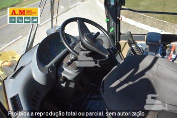 Pá Carregadeira Komatsu WA200