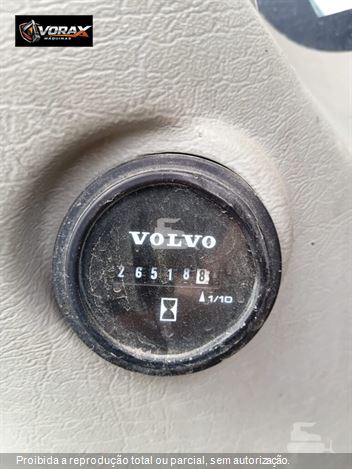 Escavadeira Volvo EC220DL