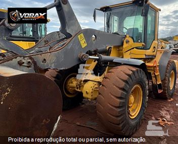Pá Carregadeira Volvo L90F
