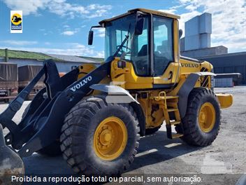 Pá Carregadeira Volvo L60F