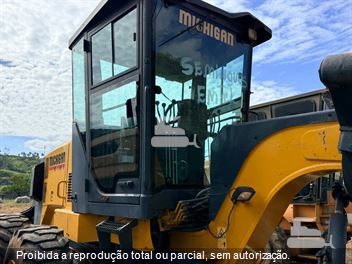Motoniveladora Michigan HD 170M