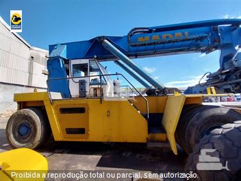 Reach Stacker Madal MD-4018