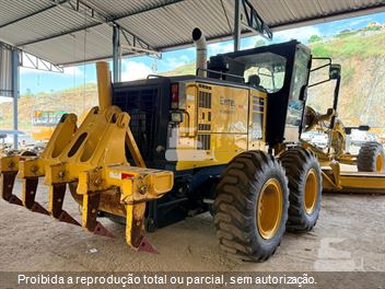 Motoniveladora Komatsu GD655-3