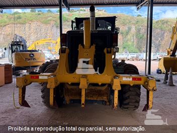 Motoniveladora Komatsu GD655-3