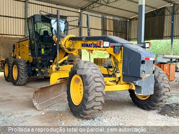 Motoniveladora Komatsu GD655-3