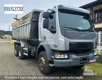 Caminhão Volvo VM 330 6x4 2p (Diesel) (E5)