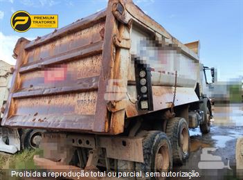 Caminhão Mercedes-Benz Axor 3131 6x4 2p (diesel)(E5)