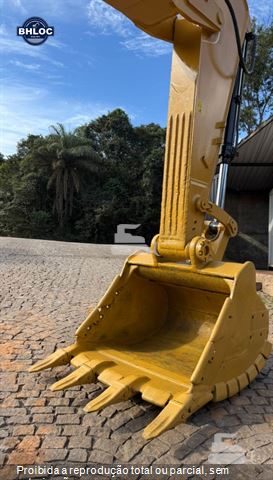 Escavadeira Caterpillar 336