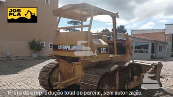 Trator de Esteira Caterpillar D6D