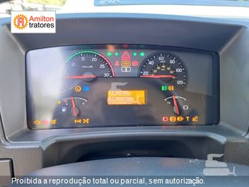Caminhão Volvo VM 270 6x4 2p (Diesel) (E5)