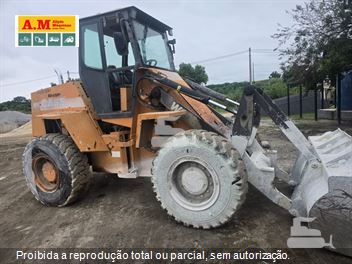 Pá Carregadeira Case W20E