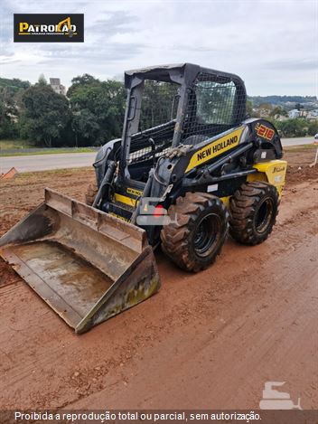 Mini-Carregadeira New Holland L218
