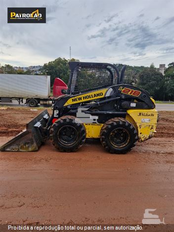 Mini-Carregadeira New Holland L218