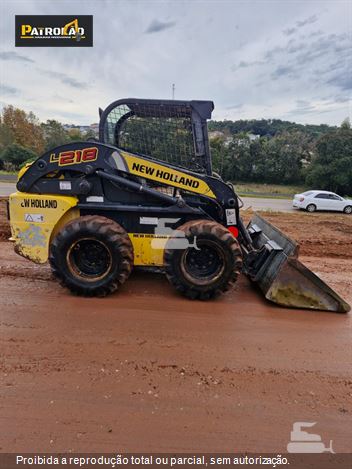 Mini-Carregadeira New Holland L218