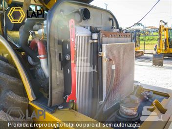 Rolo Compactador Caterpillar CS 54B