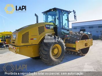 Rolo Compactador Caterpillar CS 54B