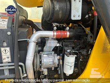 Retro Escavadeira New Holland B95B