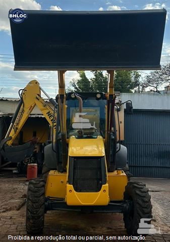 Retro Escavadeira New Holland B95B