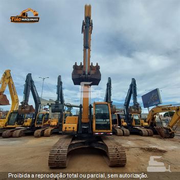 Escavadeira Hyundai R220LC-9