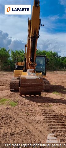Escavadeira Caterpillar 320