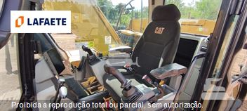 Escavadeira Caterpillar 320