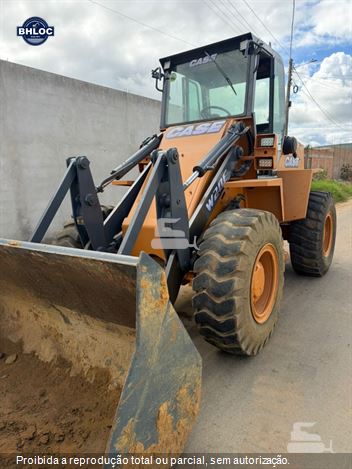 Pá Carregadeira Case W20E
