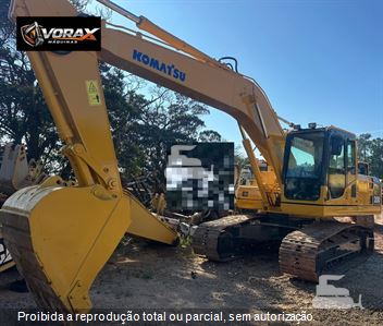 Escavadeira Komatsu PC200