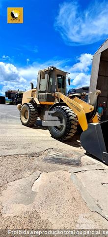 Pá Carregadeira New Holland W130