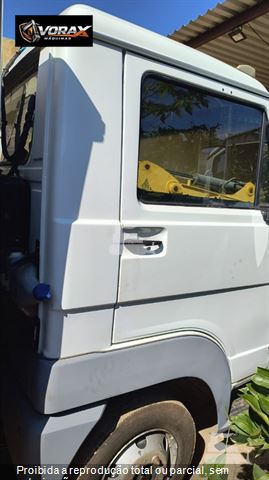 Caminhão Volkswagen 8-150 E DELIVERY 2p (diesel)