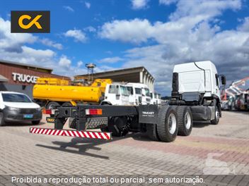 Caminhão Volkswagen 33-460 Constellation 6x4 2p (diesel)(E5)
