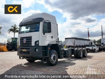 Caminhão Volkswagen 33-460 Constellation 6x4 2p (diesel)(E5)