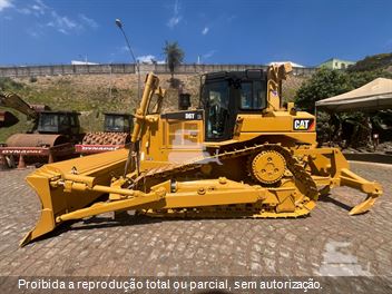 Trator de Esteira Caterpillar D6T