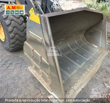 Pá Carregadeira Volvo L90F