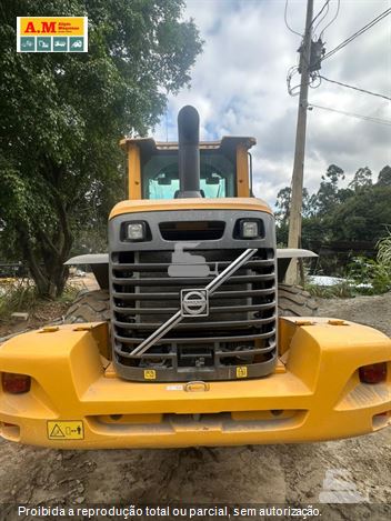 Pá Carregadeira Volvo L90F