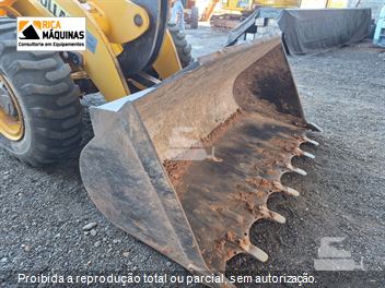 Pá Carregadeira New Holland W130