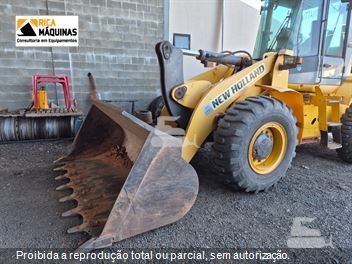 Pá Carregadeira New Holland W130