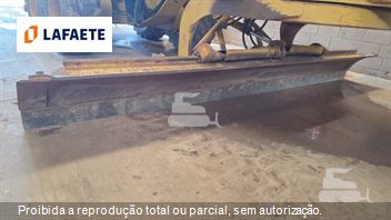Motoniveladora Caterpillar 140K
