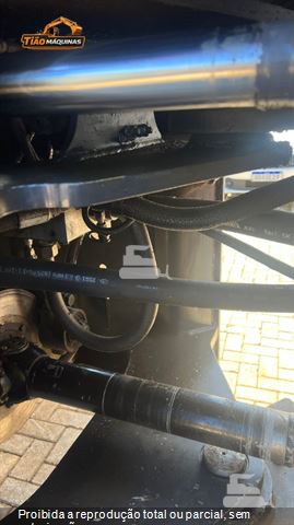 Pá Carregadeira Case 821E