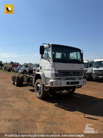 Caminhão Mercedes-Benz Atron 2729 6x4 2p (diesel) (E5)