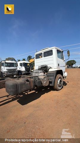 Caminhão Mercedes-Benz Atron 2729 6x4 2p (diesel) (E5)