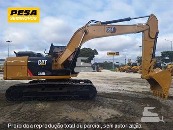 Escavadeira Caterpillar 318D2L
